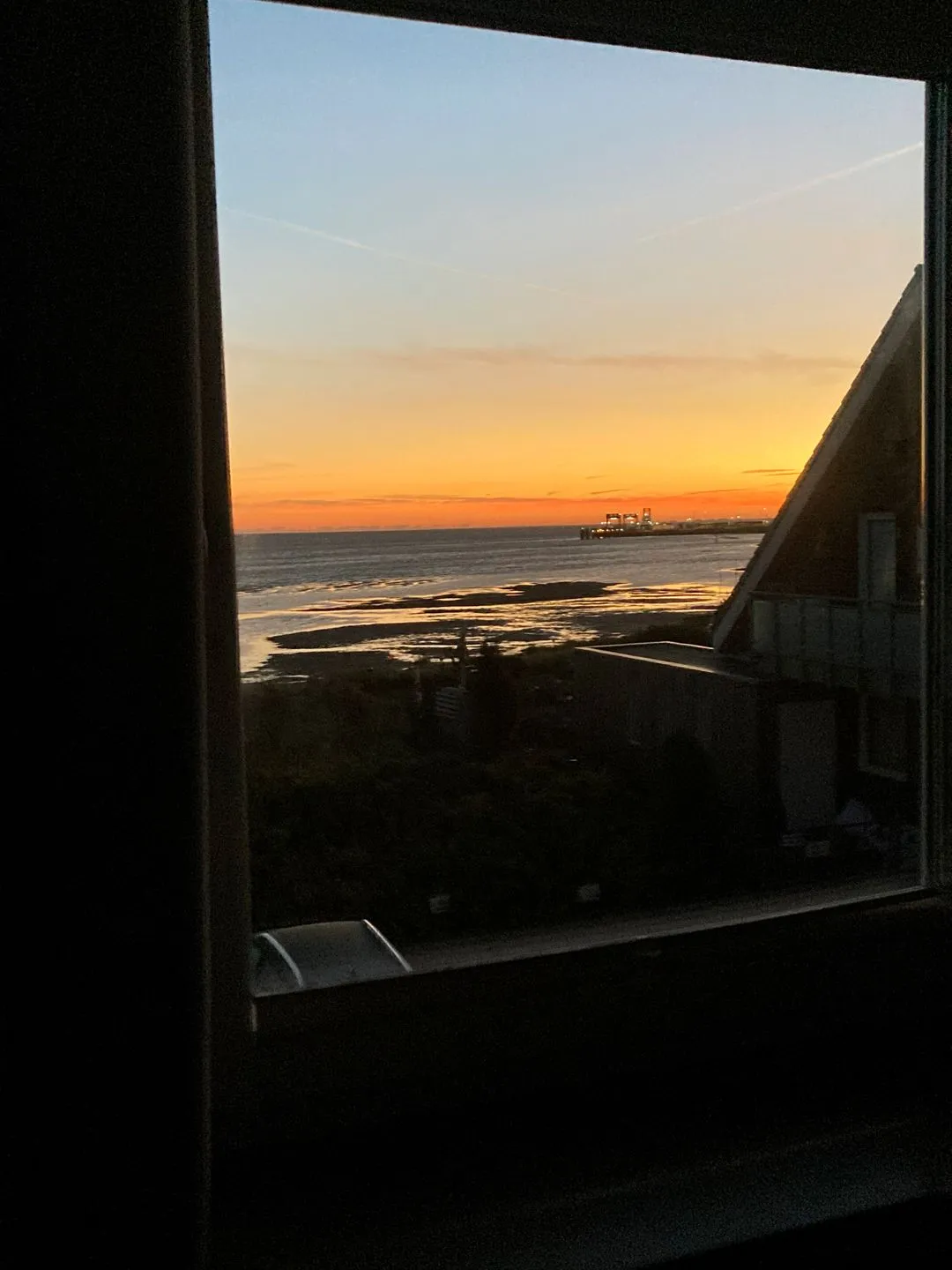 Ferienwohnung Tidenblick Wittdün auf Amrum - Blick zum Fähranleger aus der Küche der Ferienwohnung Tidenblick in Wittdün auf Amrum