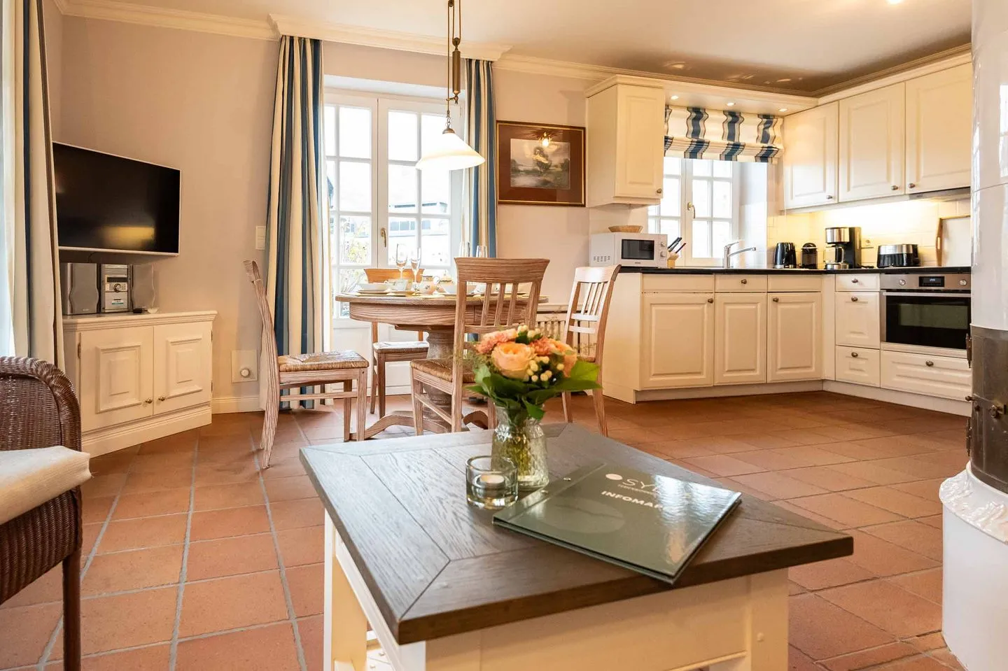 LH Isernhagenhof, App.1 Wenningstedt - Wohnzimmer