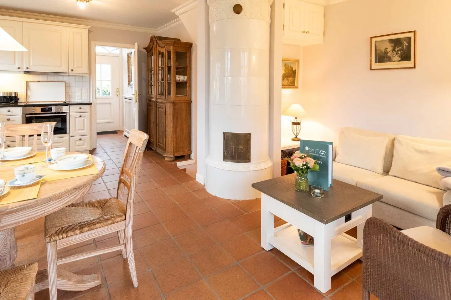 LH Isernhagenhof, App.1 Wenningstedt - Wohnzimmer