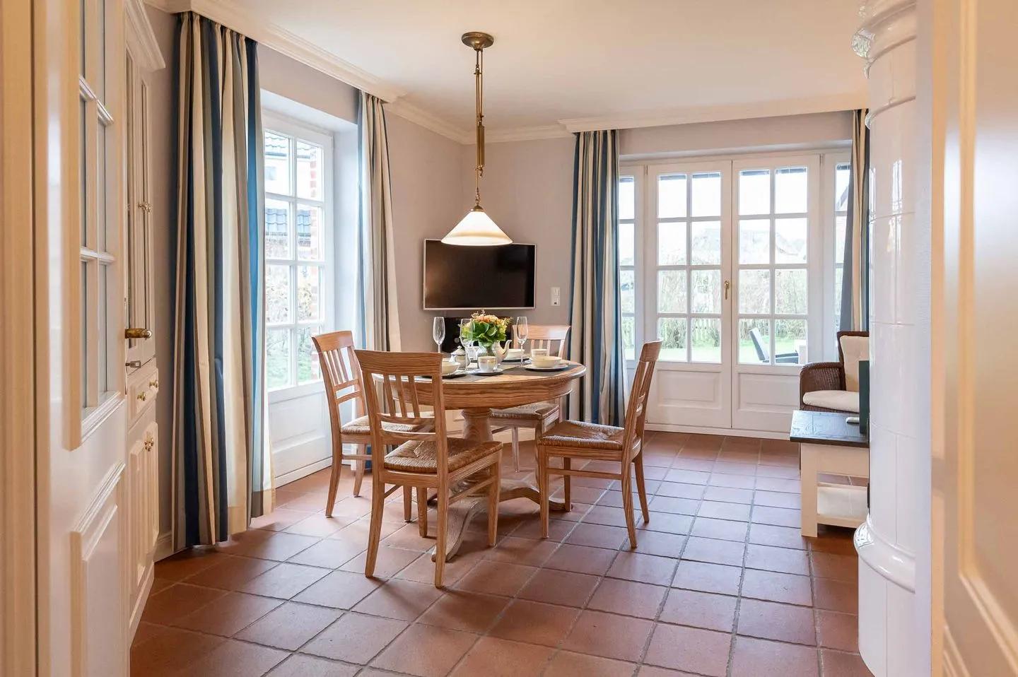 LH Isernhagenhof, App.4 Wenningstedt - Wohnzimmer
