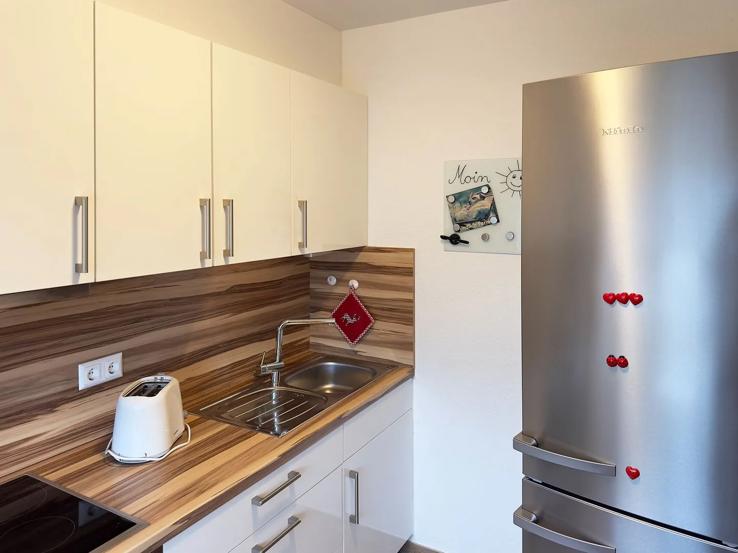 Haus Seeadler Ferienwohnung Meeresbrise Wittdün auf Amrum - Küche der Ferienwohnung Meeresbrise in Wittdün auf Amrum