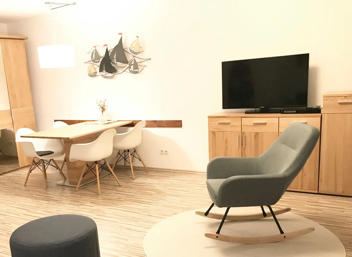 (Ost11a) "Ferienwohnung Strandnah" Niendorf - Wohnzimmer