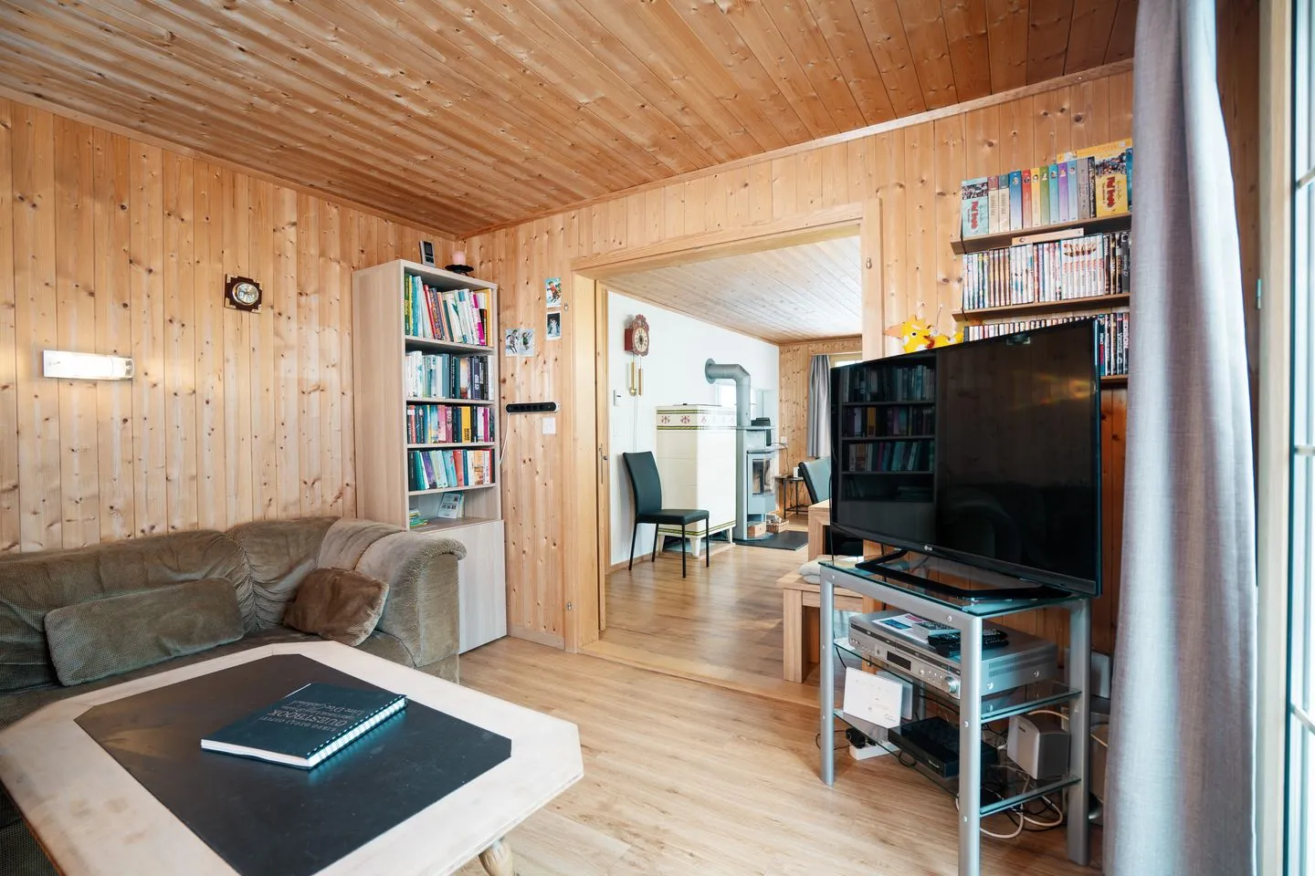 Chalet Chapfwald Arvenbüel - Fernsehzimmer