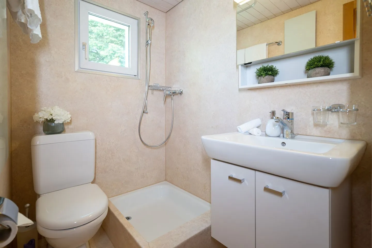Chalet Sönderli Arvenbüel - Badezimmer mit Dusche