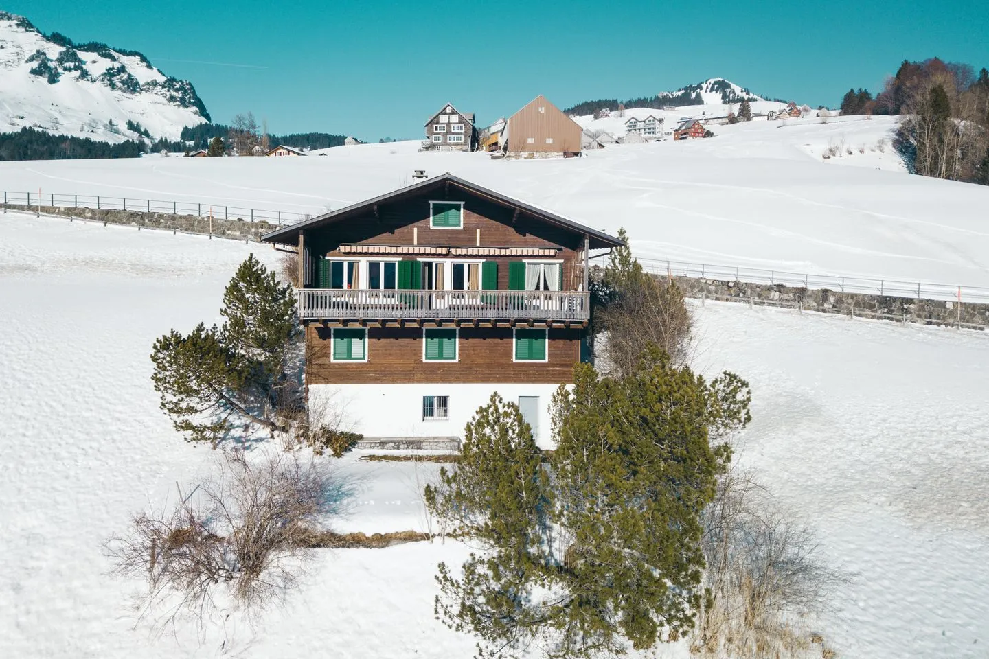 Chalet Engihalde Amden - Aussenansicht im Winter