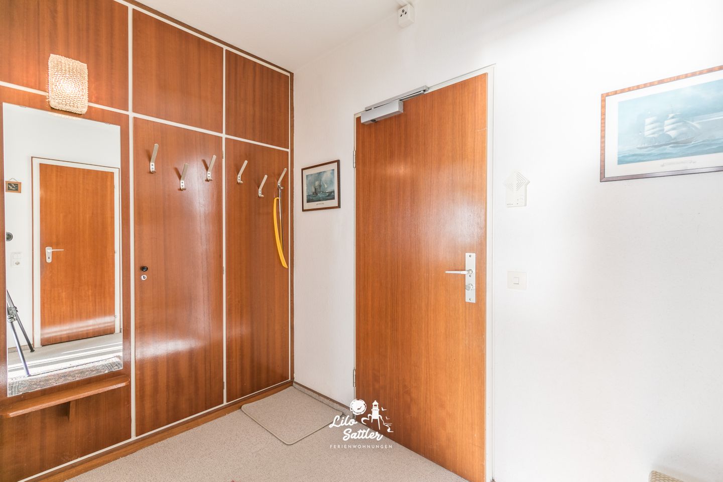 Hochhaus Whg. 153 / 15. OG, Flur
