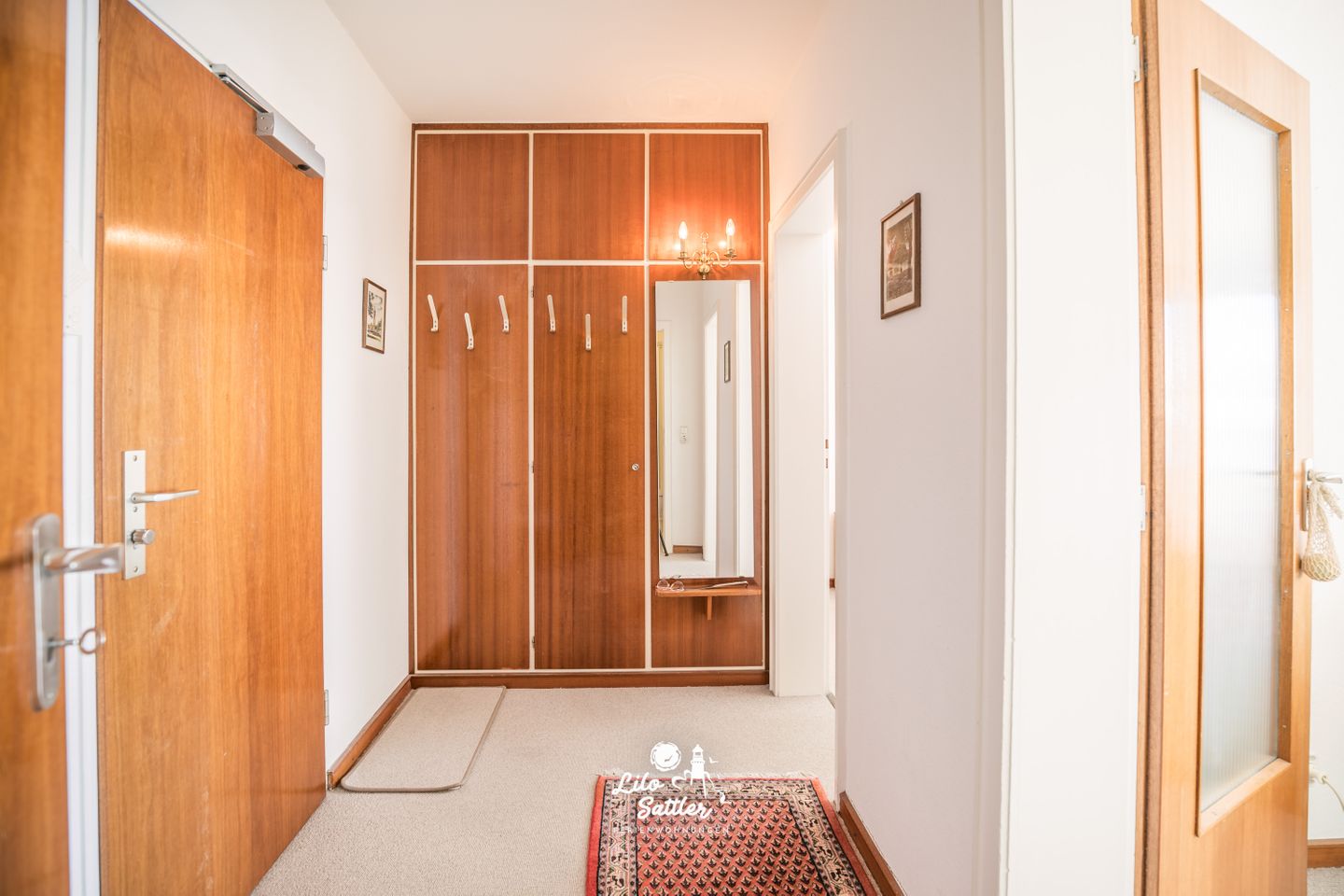 Hochhaus Whg. 184 / 18. OG, Flur