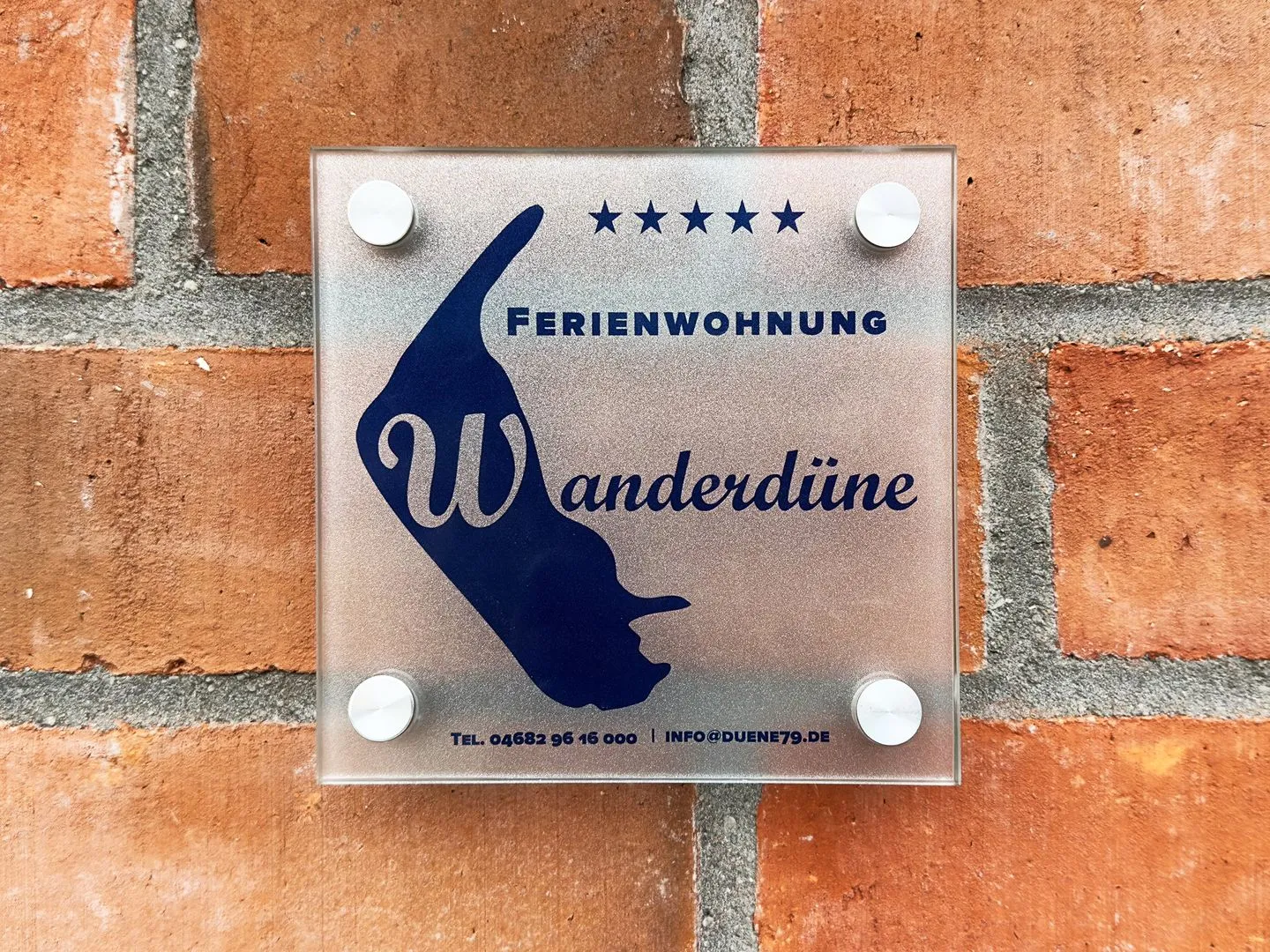 Haus Dünenperle Ferienwohnung "Wanderdüne" Wittdün auf Amrum - Fassade / Eingang
