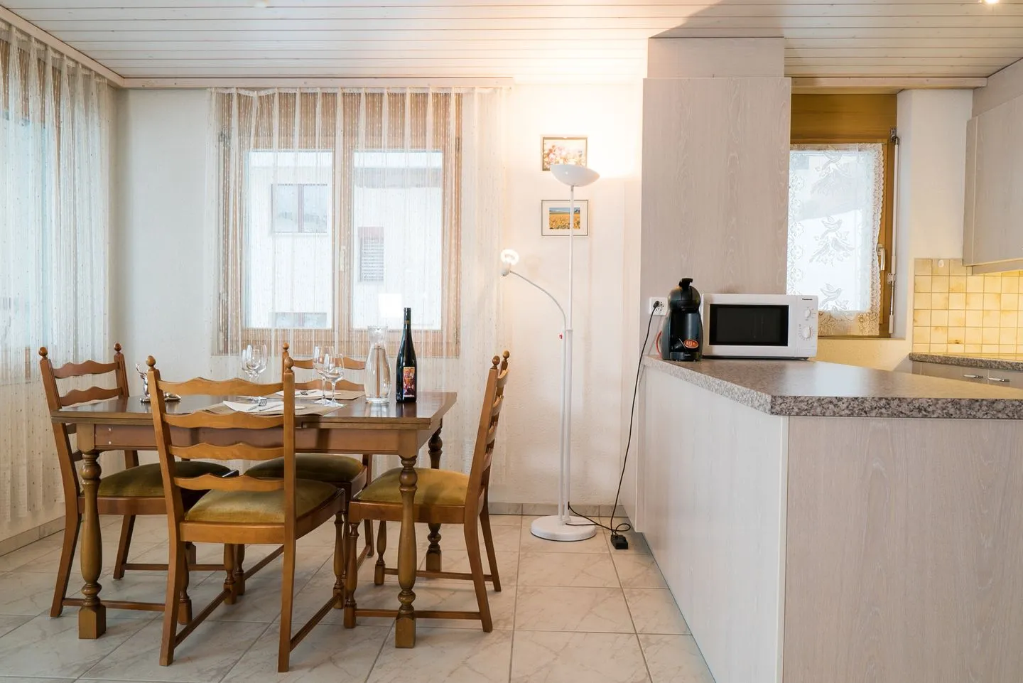 Apartment Grossgaden Amden - Kitchen and dining area