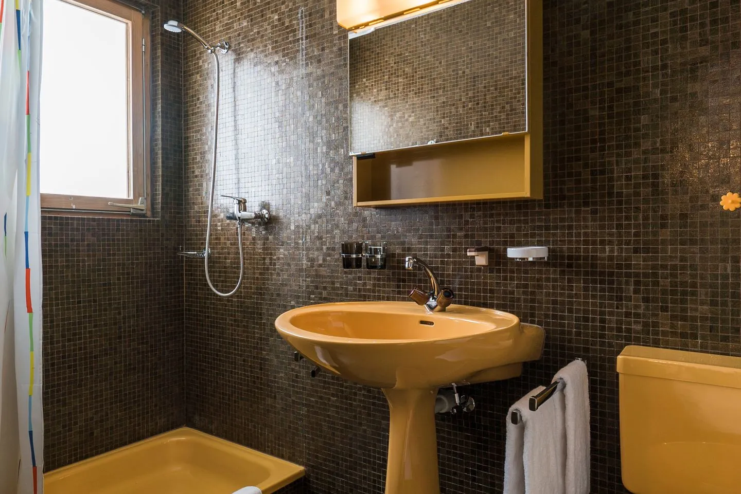 Chalet Theresia Arvenbüel - Another Bathroom with a bathtub