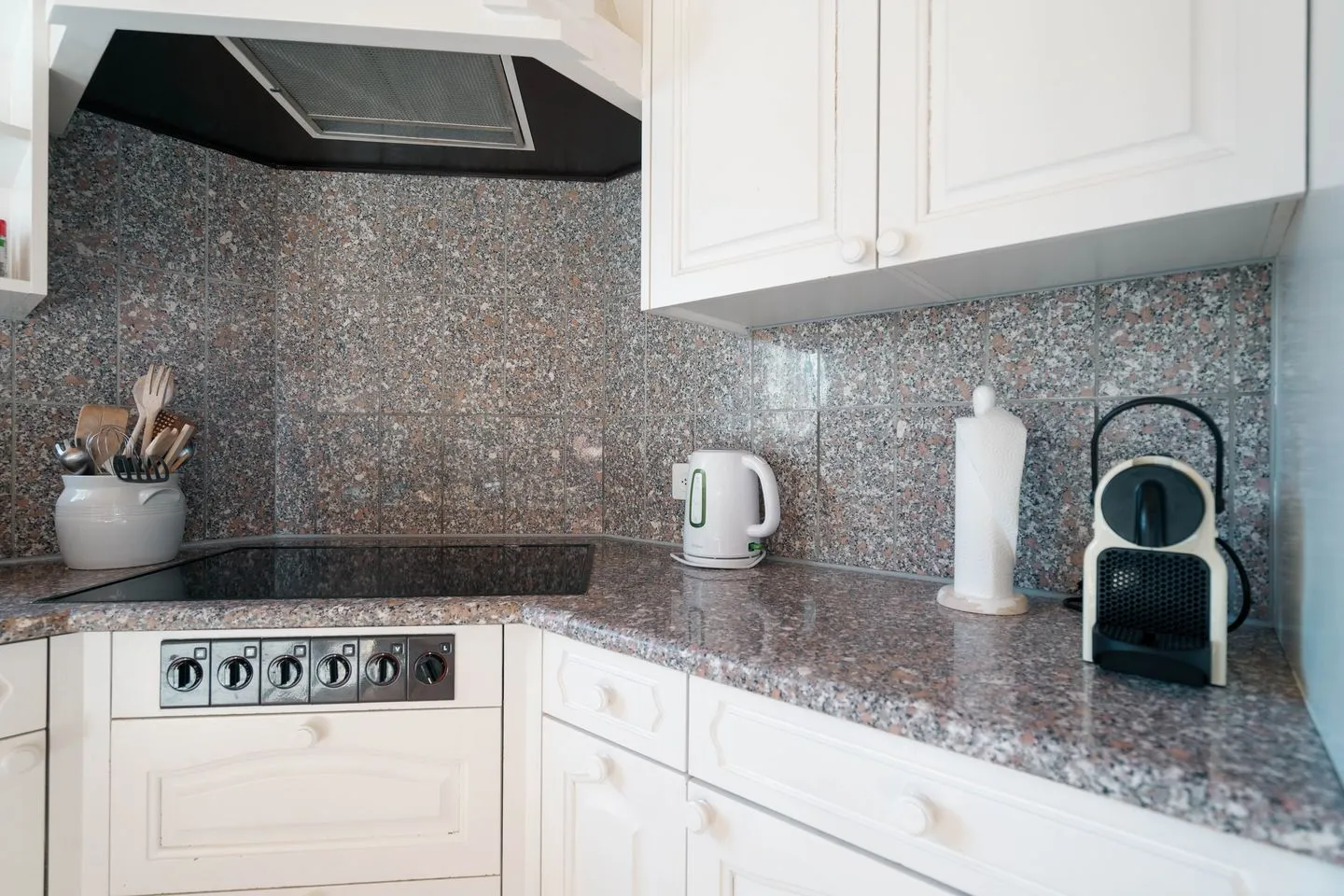 Apartment zum Leist Arvenbüel - Eine Nespresso Kaffeemaschine ist vorhanden
