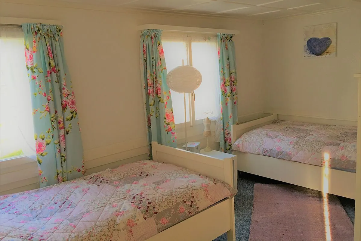 Apartment Karli 2 Amden - Ein weiteres Schlafzimmer mit zwei Einzelbetten