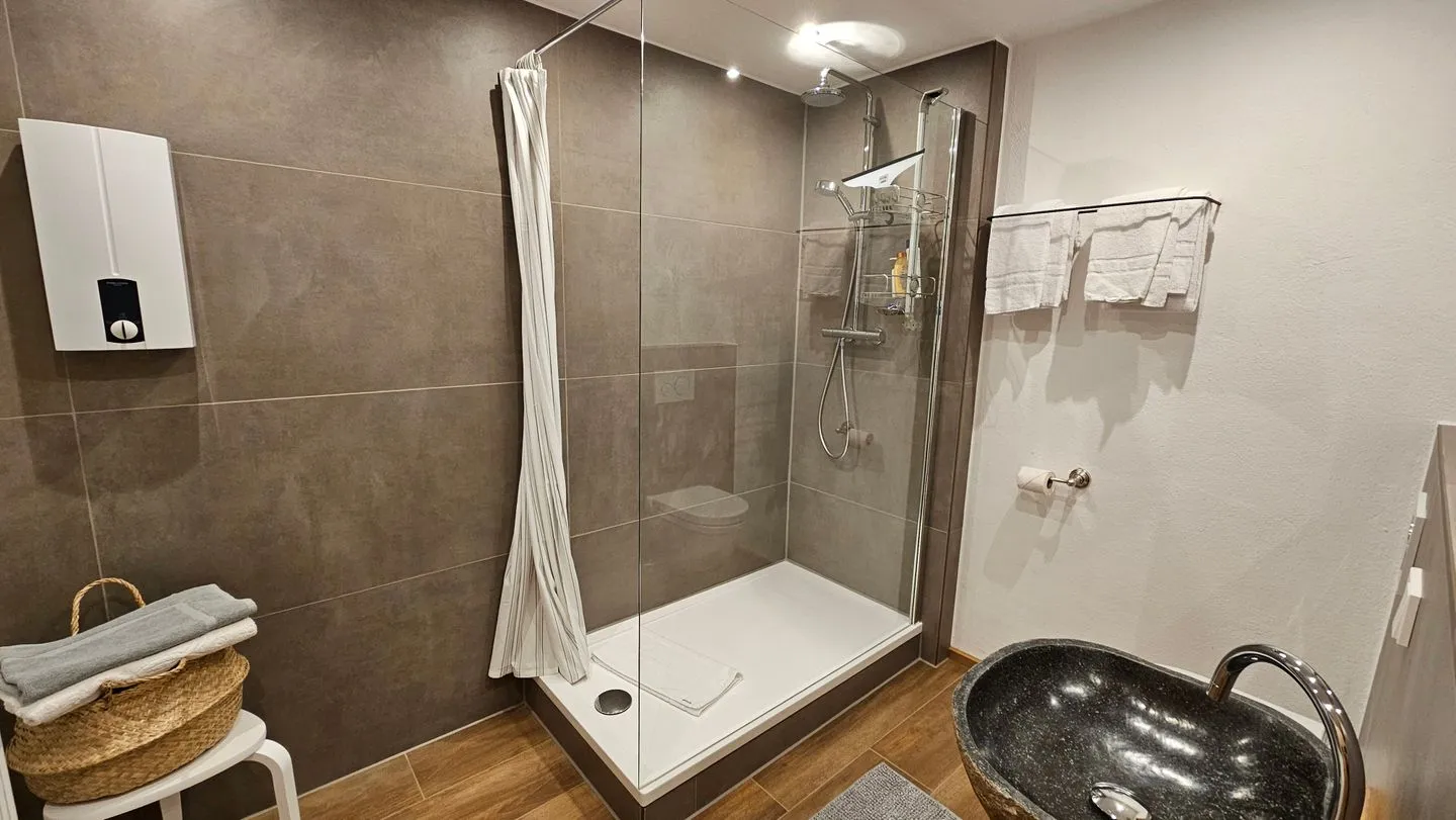 Bergzeit im Fuchsbau-Urspring Urspring - Badezimmer