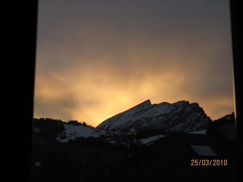 Apartment Aeschen Mirador Amden - Sunrise over Leistchamm