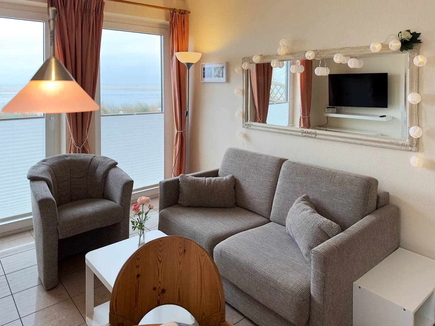 Haus *Südspitze 34* Ferienwohnung „Südspitze 34/22 - Schlieter" Wittdün auf Amrum - Wohnzimmer