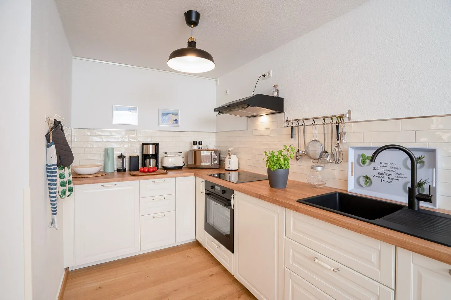 (KAS13b) Ferienwohnung Merlina´s Home Timmendorfer Strand - Küche / Küchenzeile