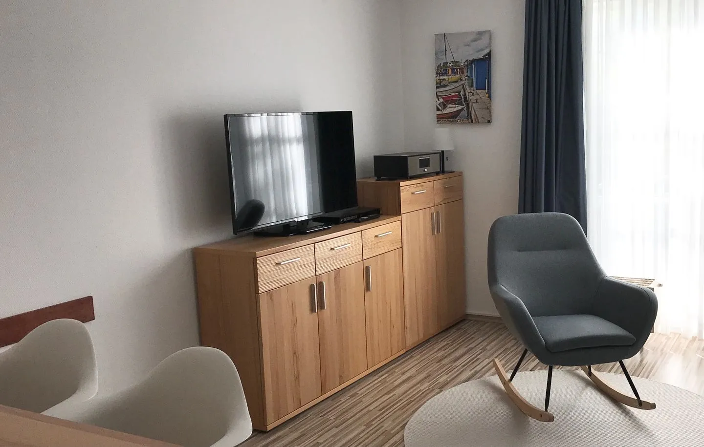 (Ost11a) "Ferienwohnung Strandnah" Niendorf - Wohnzimmer