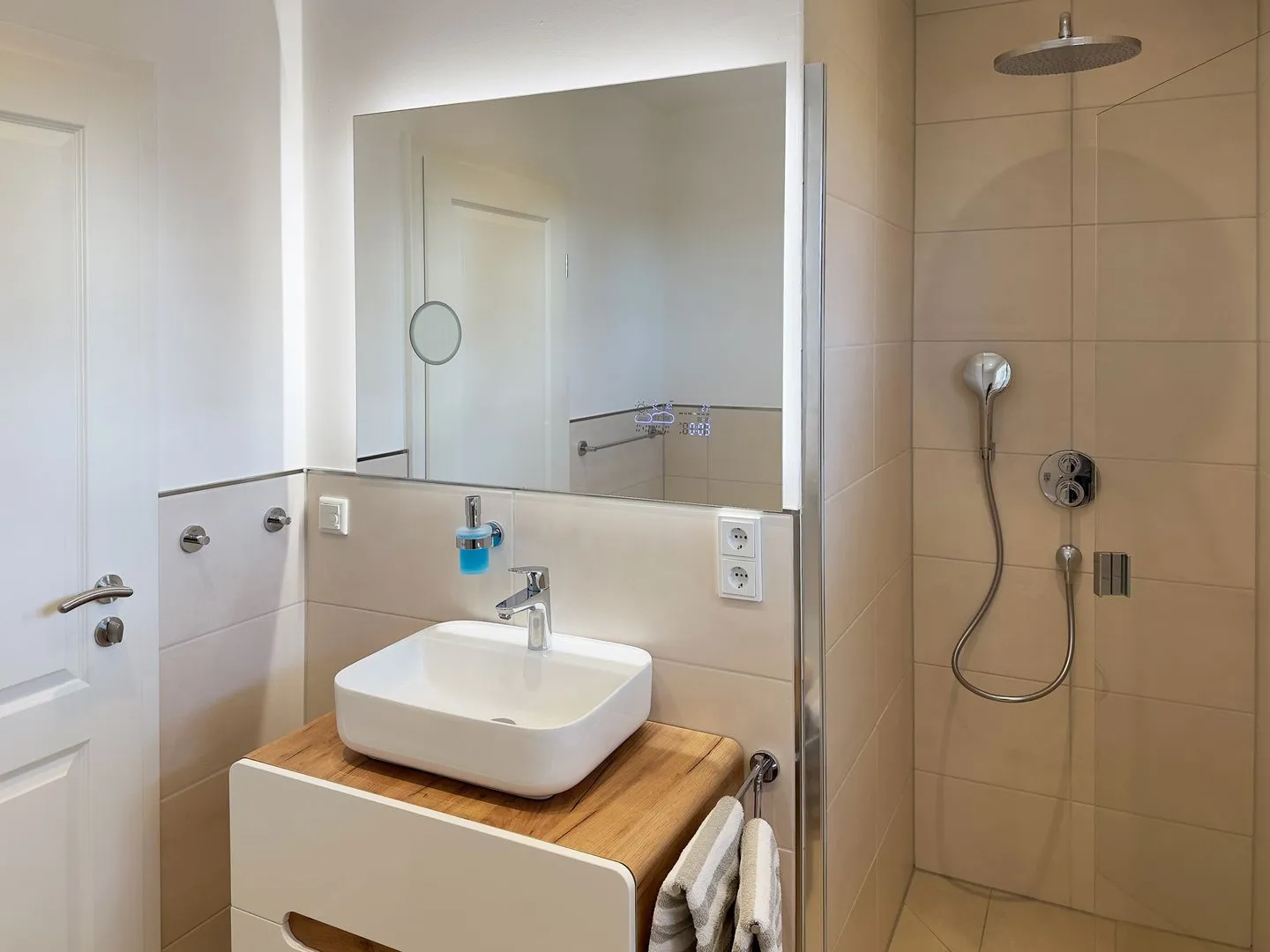 Haus Dünenperle Ferienwohnung "Dünengras" Wittdün auf Amrum - Badezimmer