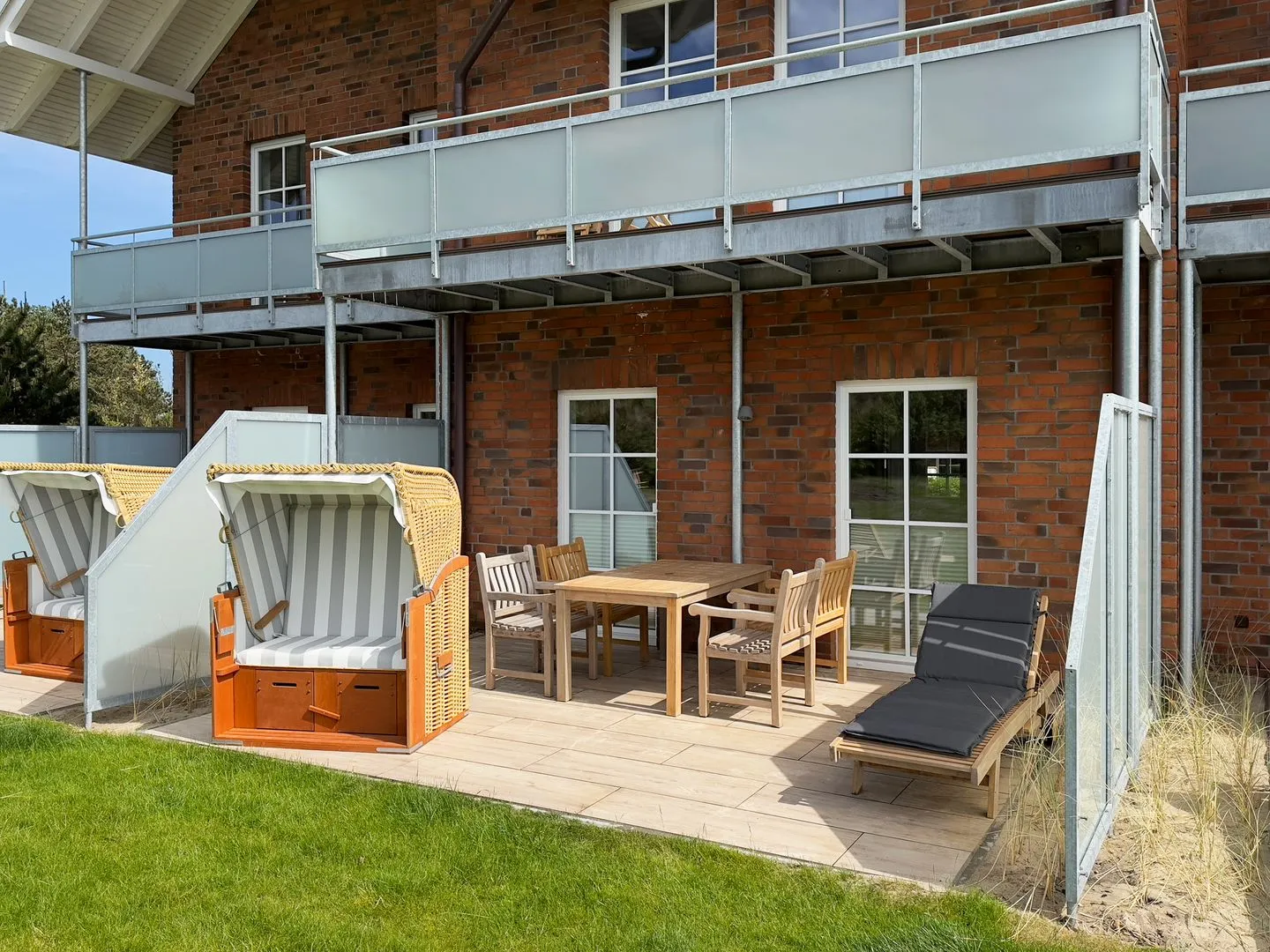 Haus Dünenperle Ferienwohnung "Wanderdüne" Wittdün auf Amrum - Terrasse