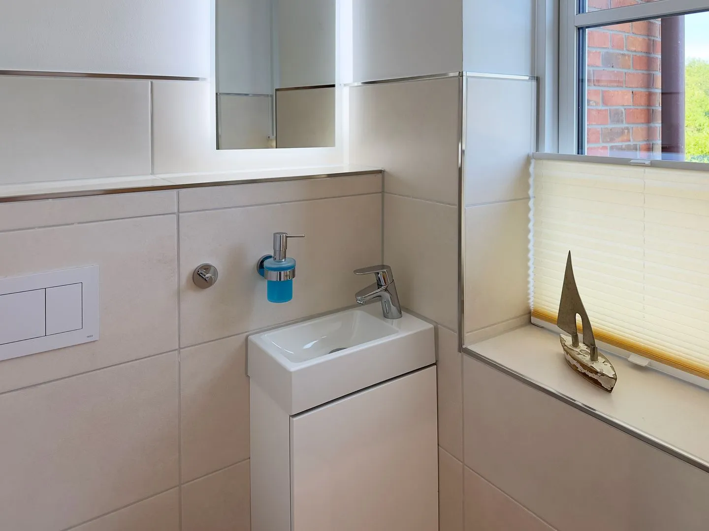 Haus Dünenperle Ferienwohnung "Wanderdüne" Wittdün auf Amrum - Gäste-WC