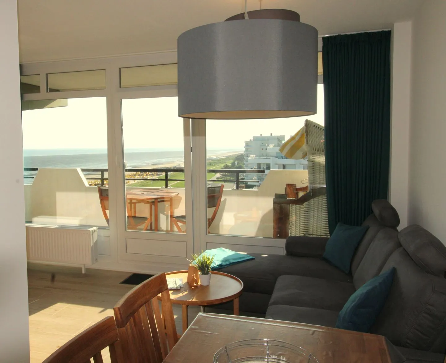 Panorama Whg 101, 7.OG - Wohnzimmer