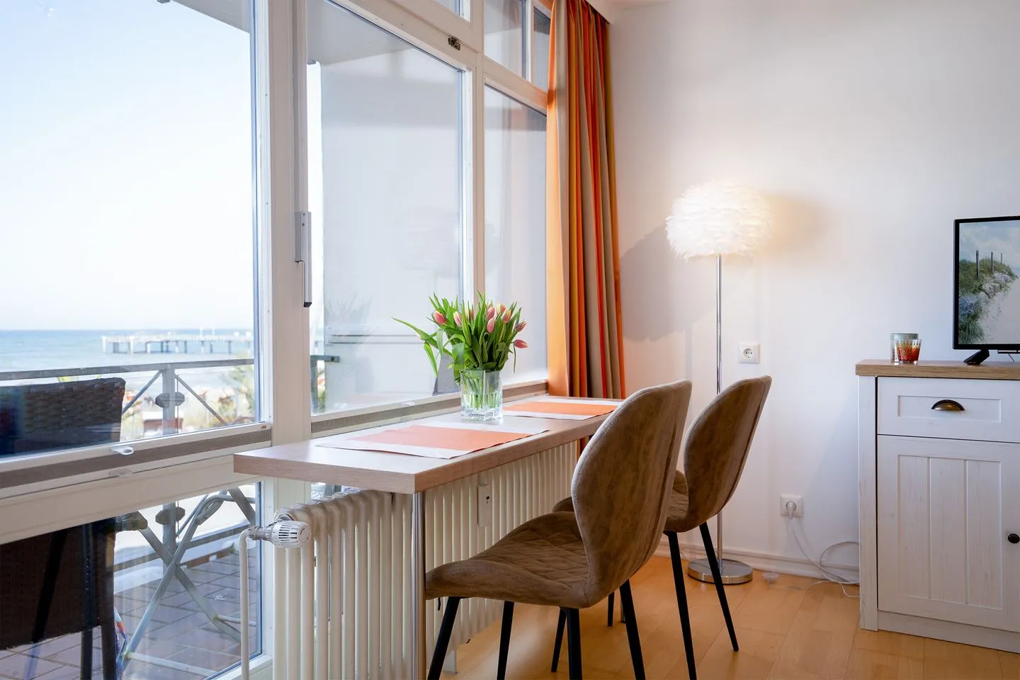 (STR123k) Ferienwohnung "Kajüte13" Niendorf - Wohnzimmer