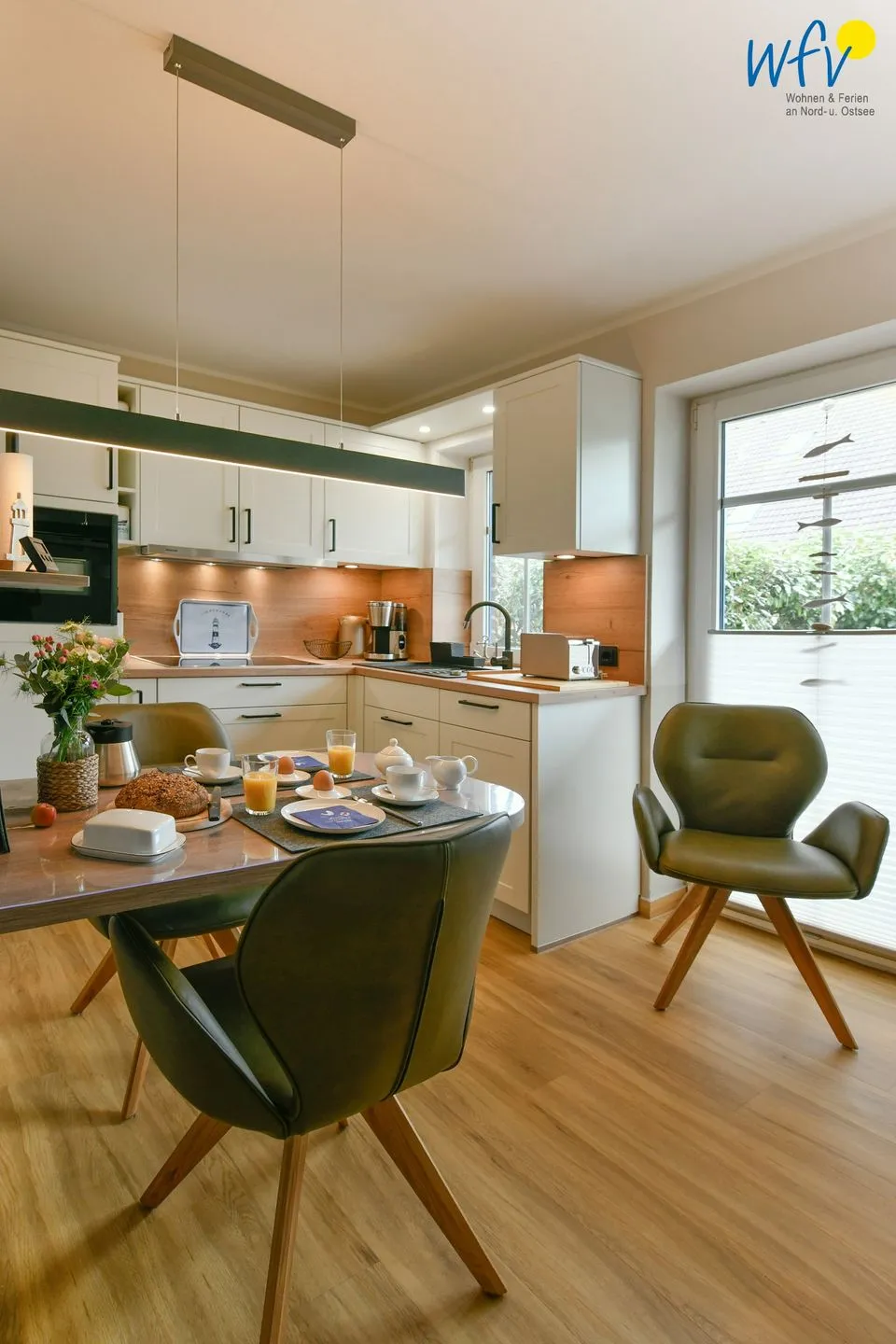 Speicherhaus Ferienwohnung ,,Deichnest'' Wangerooge - Küche / Küchenzeile