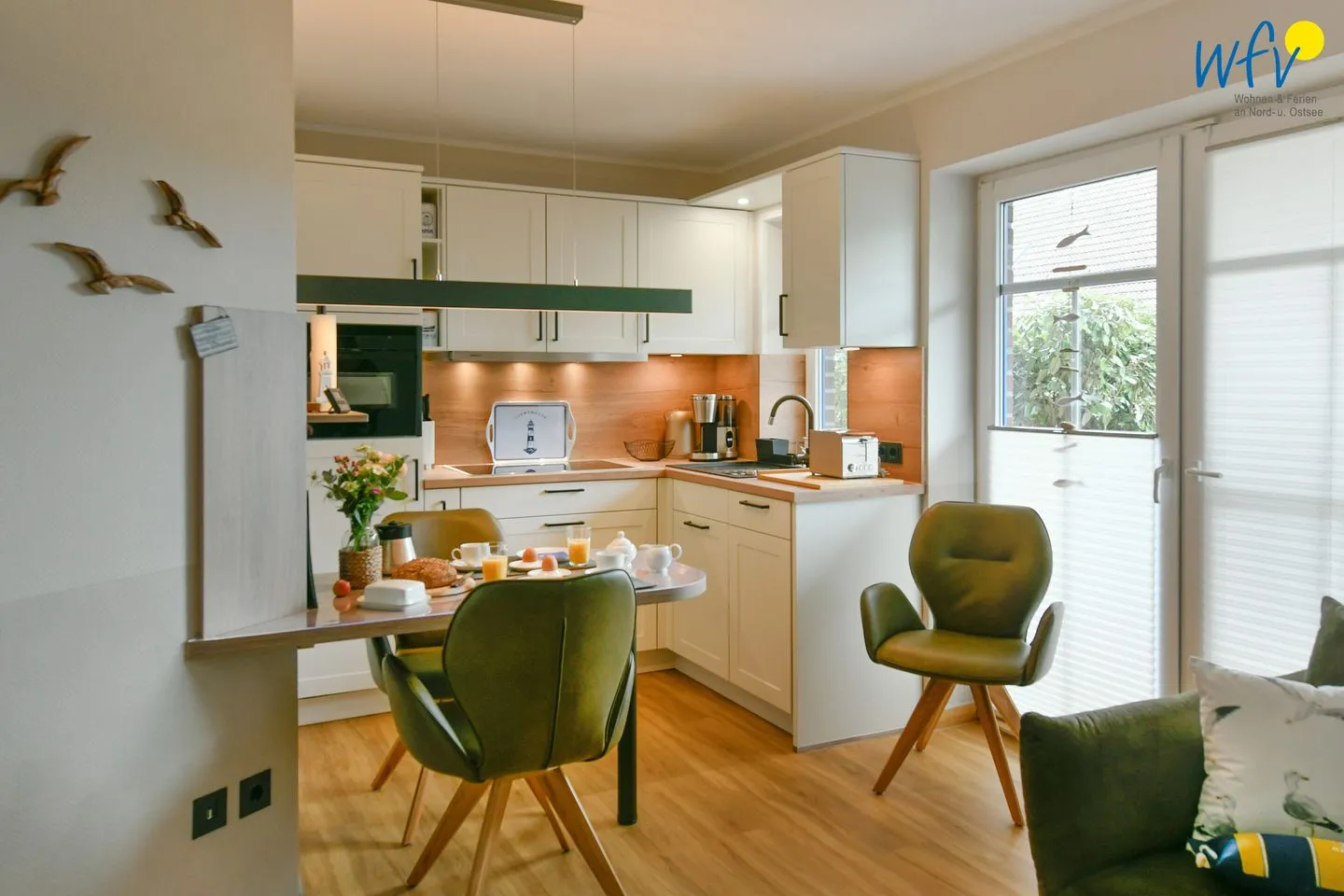 Speicherhaus Ferienwohnung ,,Deichnest'' Wangerooge - Küche / Küchenzeile