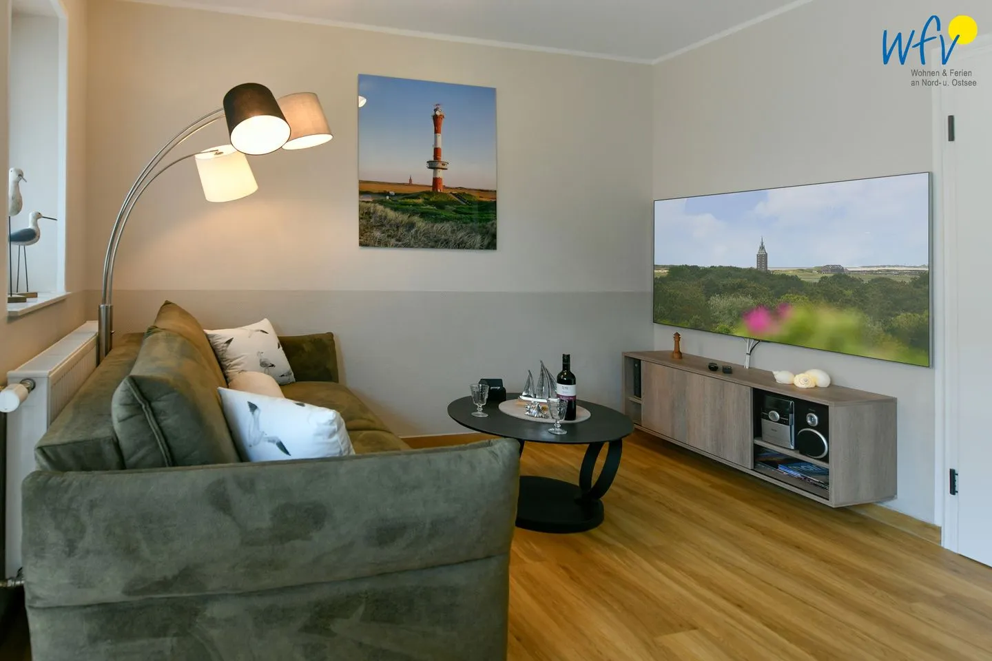 Speicherhaus Ferienwohnung ,,Deichnest'' Wangerooge - Wohnzimmer