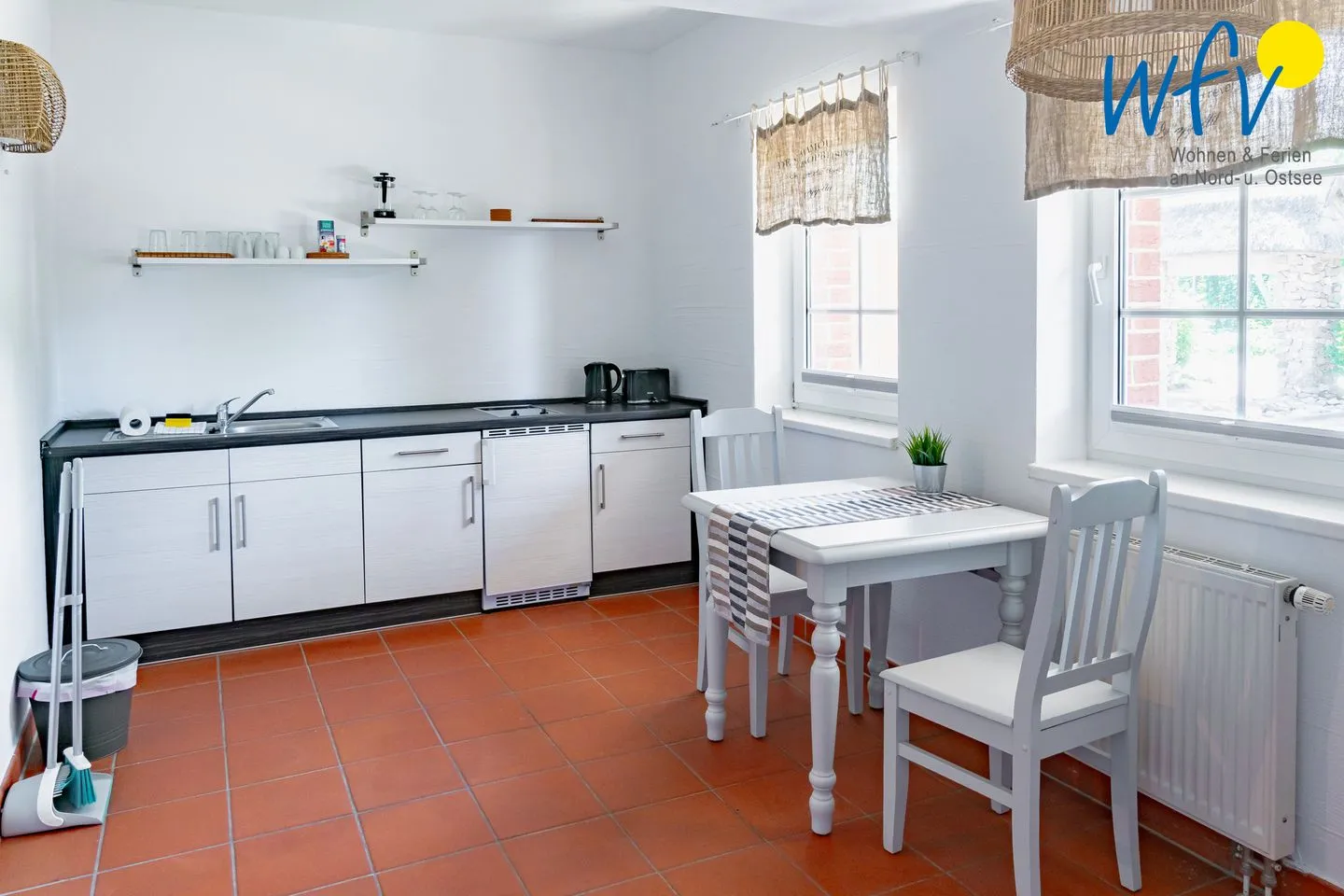 Ferienhaus am Gutspark Dranske Ferienwohnung Strandhafer Rügen - Dranske - Küche / Küchenzeile