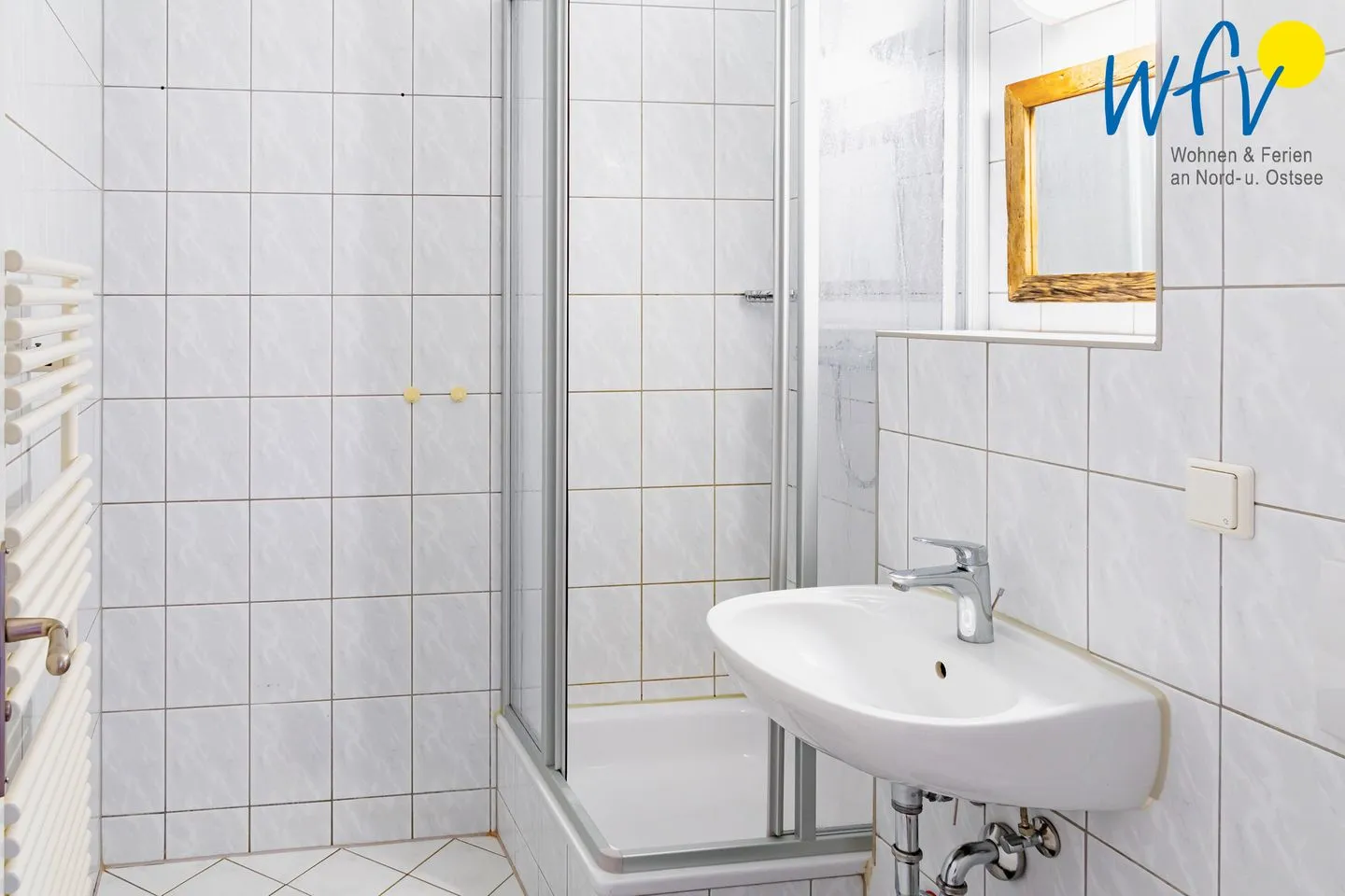 Ferienhaus am Gutspark Dranske Ferienwohnung Strandhafer Rügen - Dranske - Badezimmer