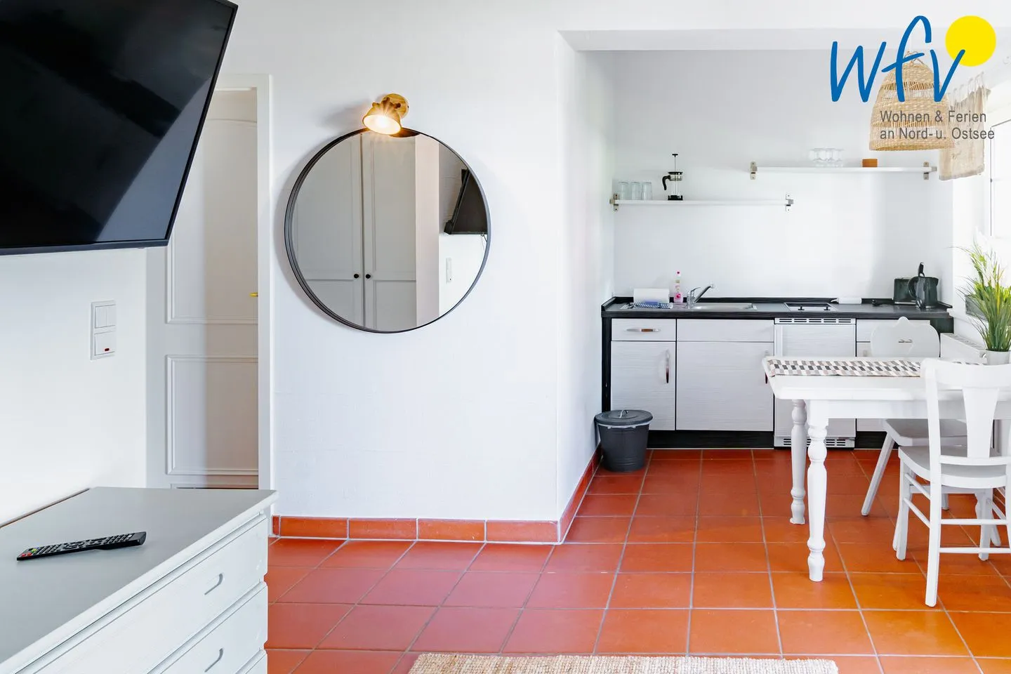 Ferienhaus am Gutspark Dranske Ferienwohnung Weißdorn Rügen - Dranske - Küche / Küchenzeile