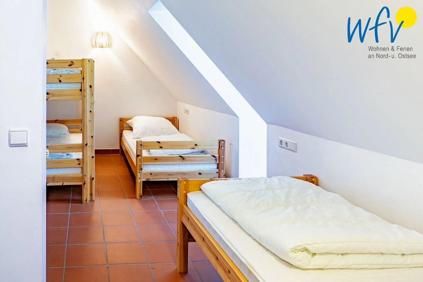 Ferienhaus am Gutspark Dranske Ferienwohnung Seegras Rügen - Dranske - Schlafzimmer