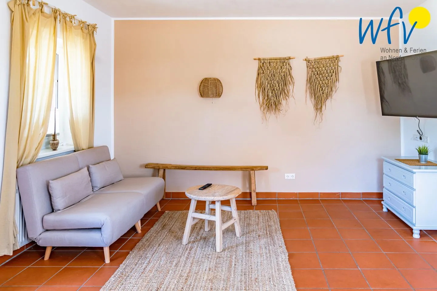 Ferienhaus am Gutspark Dranske Ferienwohnung Sonnenmeer Rügen - Dranske - Wohnzimmer