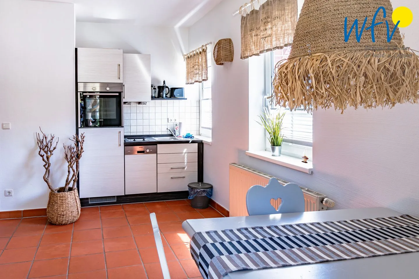 Ferienhaus am Gutspark Dranske Ferienwohnung Sonnenmeer Rügen - Dranske - Küche / Küchenzeile