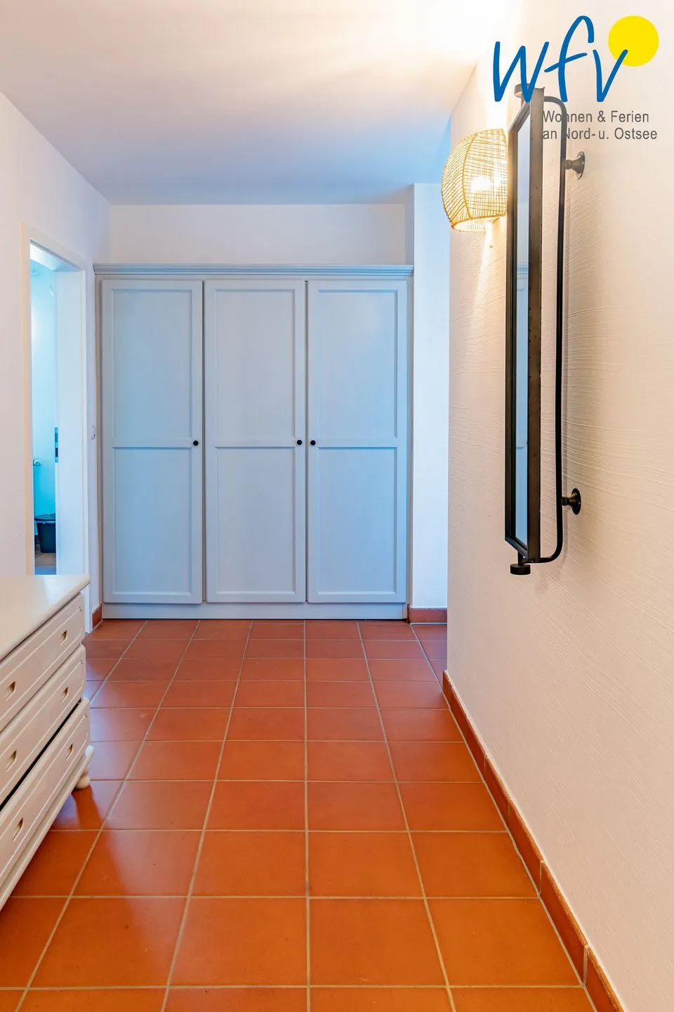 Ferienhaus am Gutspark Dranske Ferienwohnung Sonnenrose Rügen - Dranske - Flur