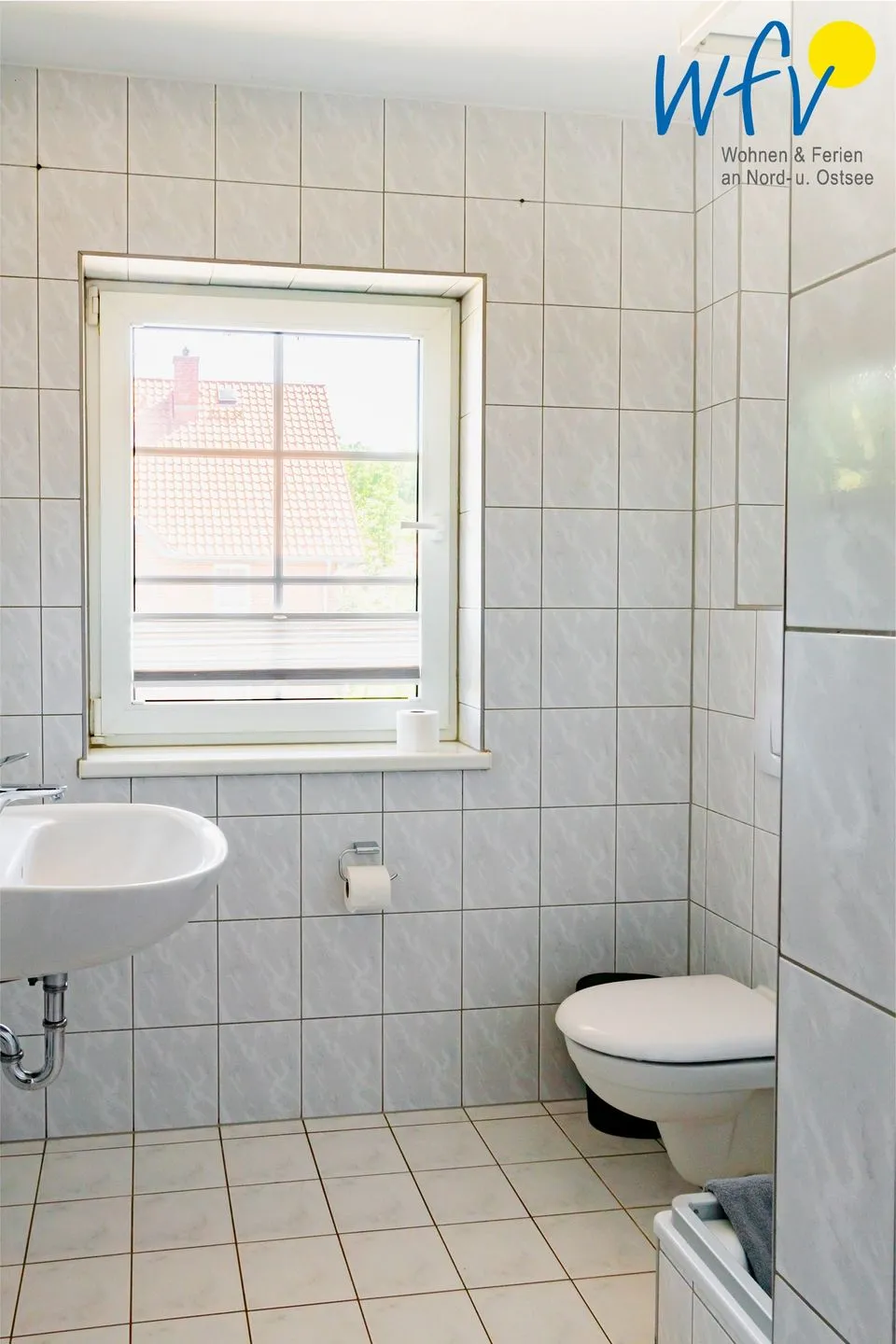 Ferienhaus am Gutspark Dranske Ferienwohnung Sonnenmorgen Rügen - Dranske - Badezimmer