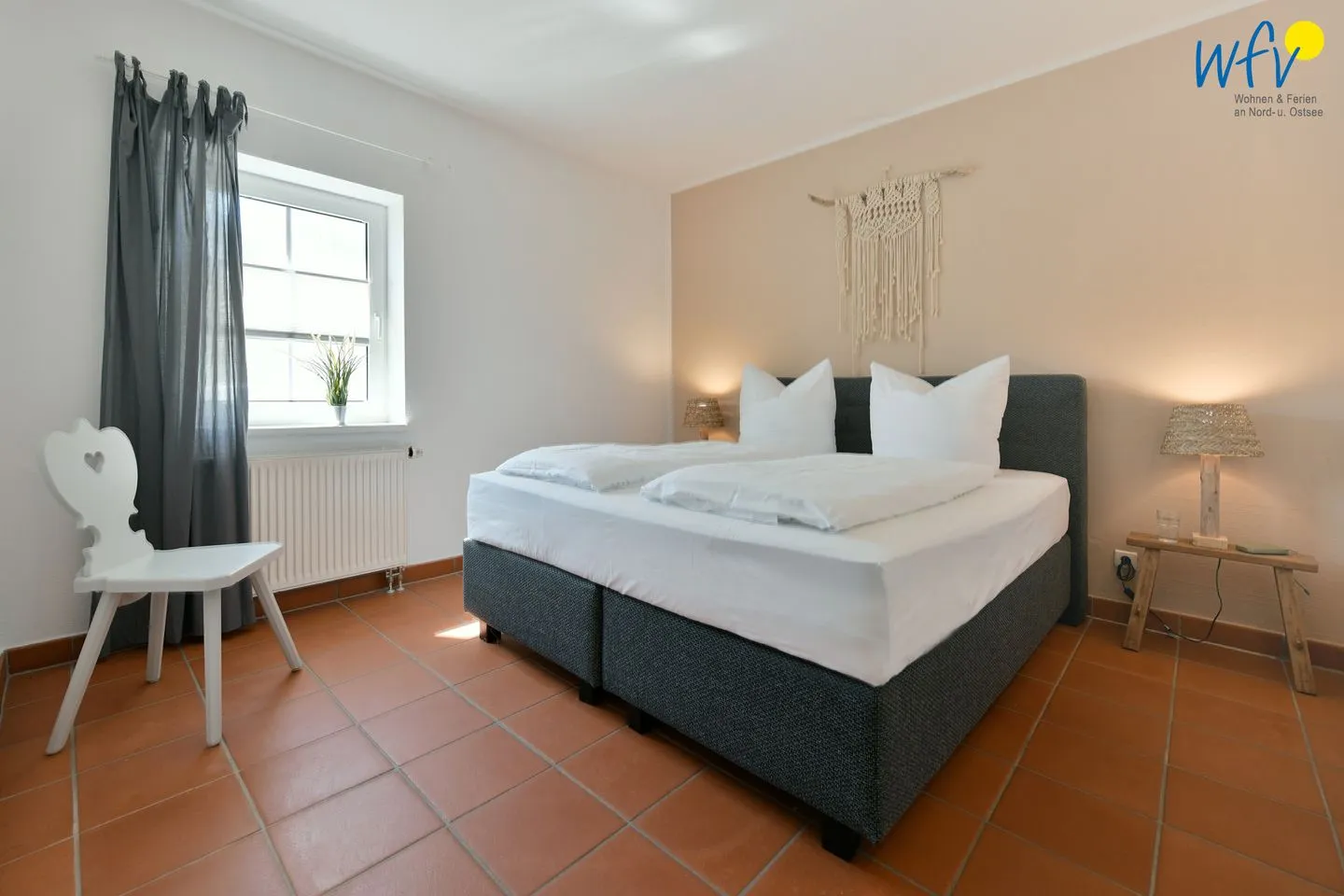 Ferienhaus am Gutspark Dranske Ferienwohnung Strandroggen Rügen - Dranske - Schlafzimmer