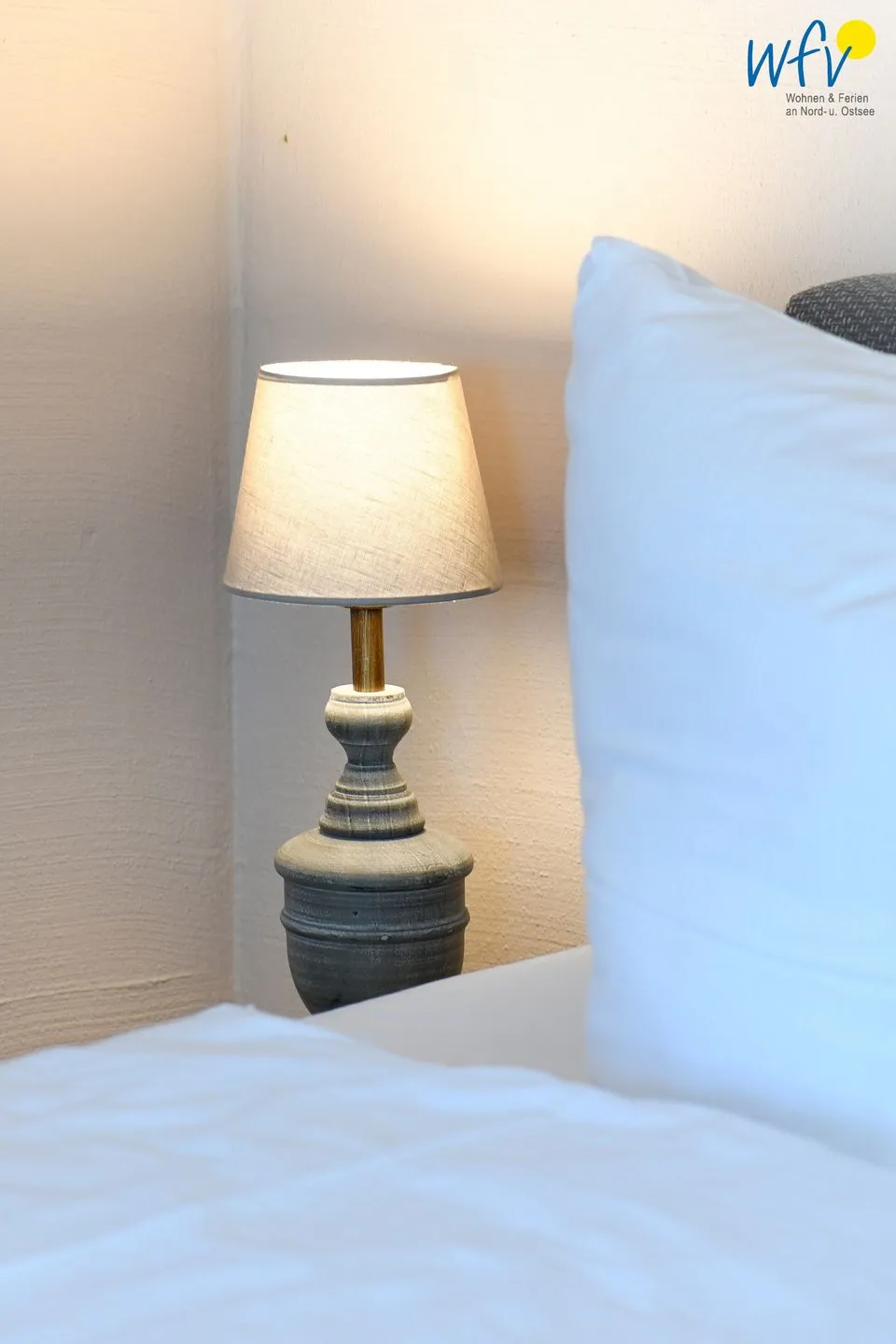 Ferienhaus am Gutspark Dranske Ferienwohnung Sandglöckchen Rügen - Dranske - Schlafzimmer