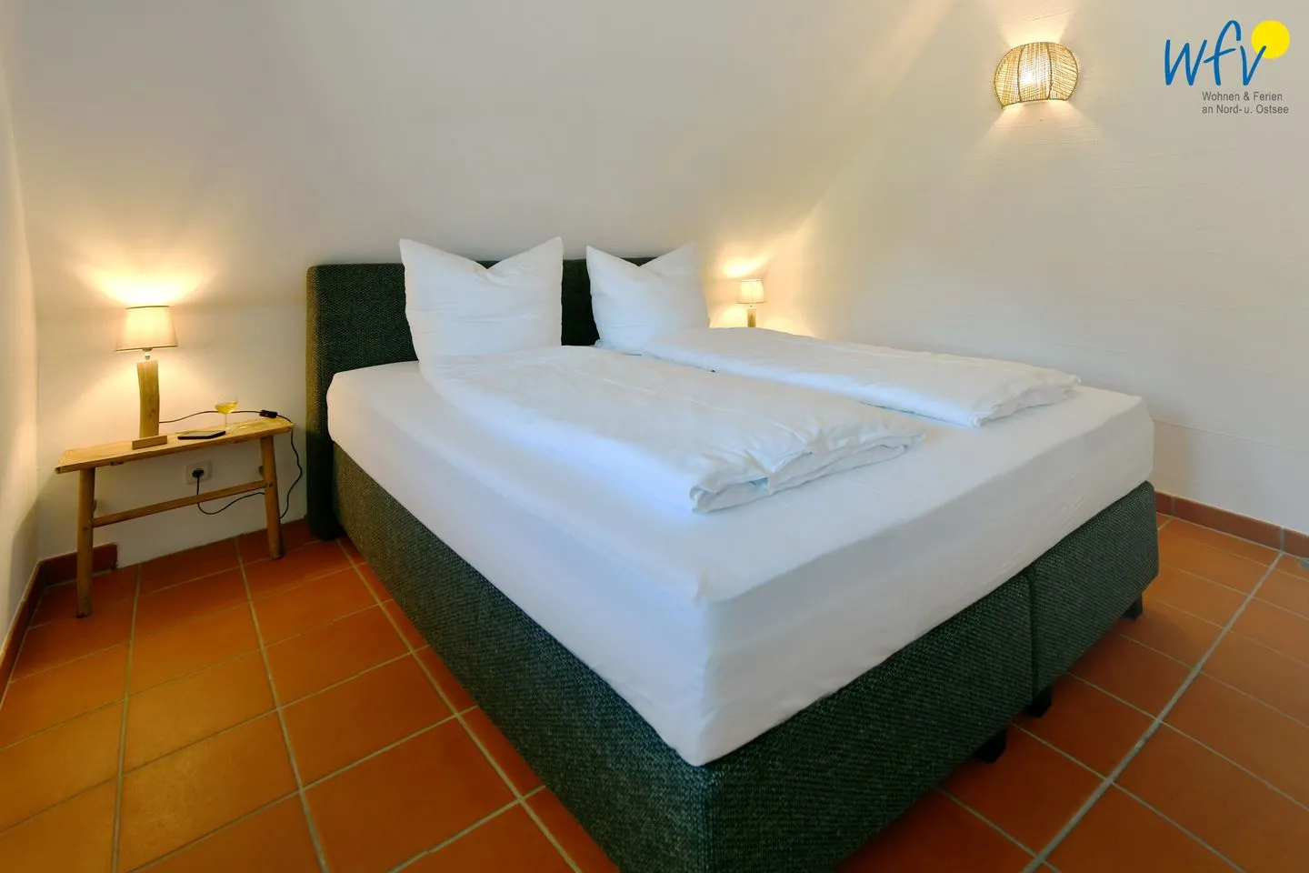 Ferienhaus am Gutspark Dranske Ferienwohnung Strandkamille Rügen - Dranske - Schlafzimmer
