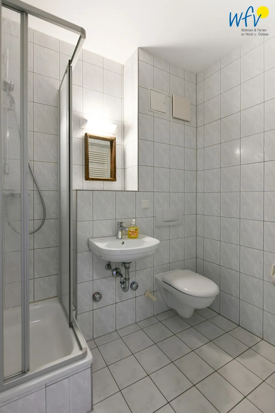 Ferienhaus am Gutspark Dranske Ferienwohnung Sonnenschein Rügen - Dranske - Badezimmer