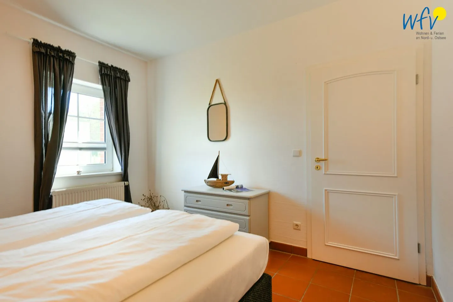 Ferienhaus am Gutspark Dranske Ferienwohnung Sonnenmeer Rügen - Dranske - Schlafzimmer
