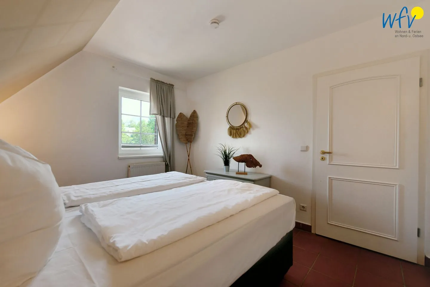 Ferienhaus am Gutspark Dranske Ferienwohnung Sonnenmorgen Rügen - Dranske - Schlafzimmer