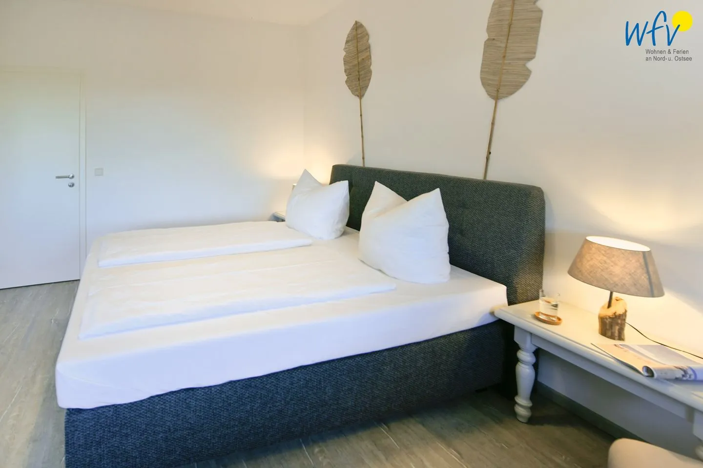 Ferienhaus am Gutspark Dranske Ferienwohnungen Sonnenaufgang und Sonnentag Rügen - Dranske - Schlafzimmer