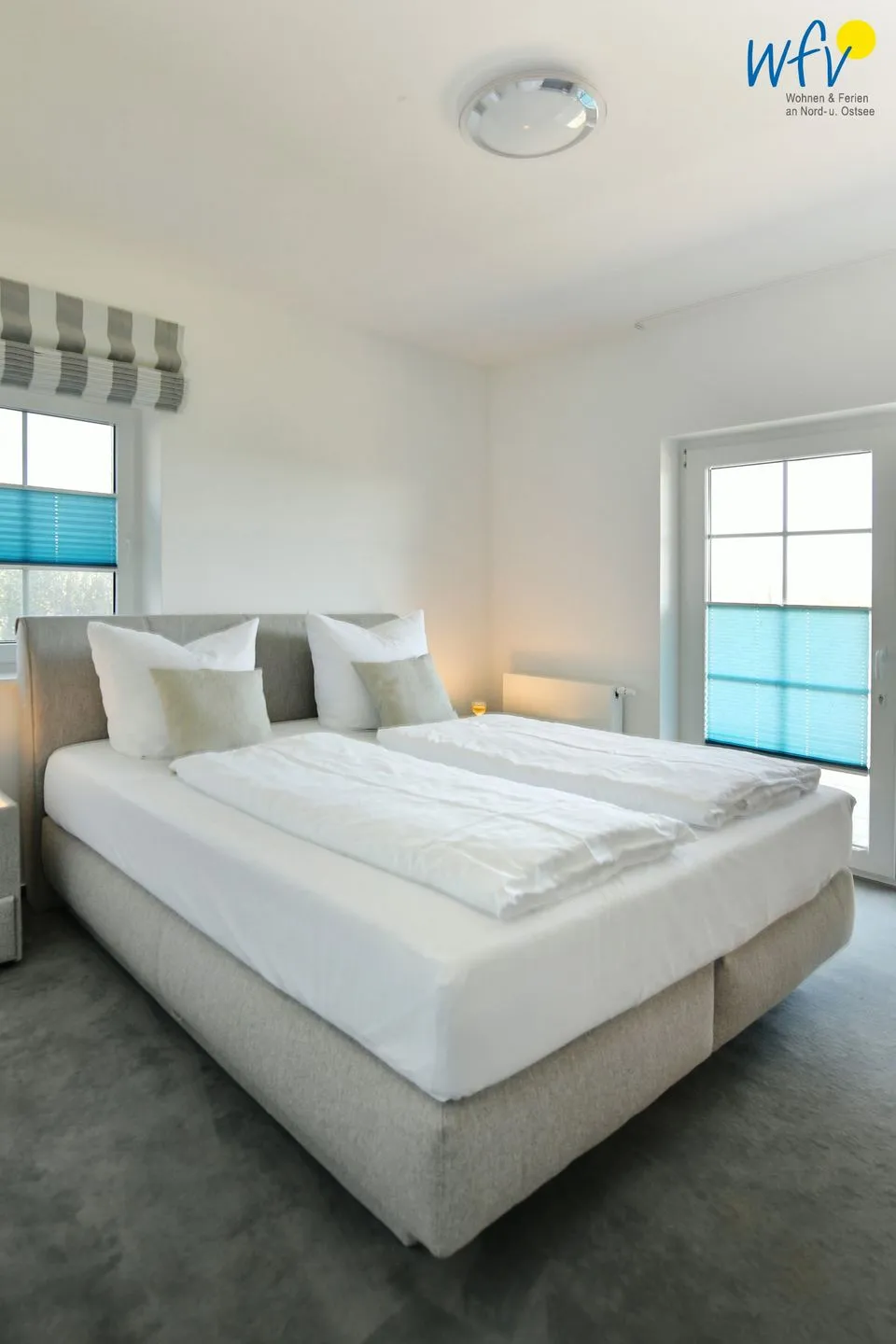 Ferienhaus am Gutspark Dranske Ferienwohnungen Sonnenaufgang und Sonnentag Rügen - Dranske - Schlafzimmer