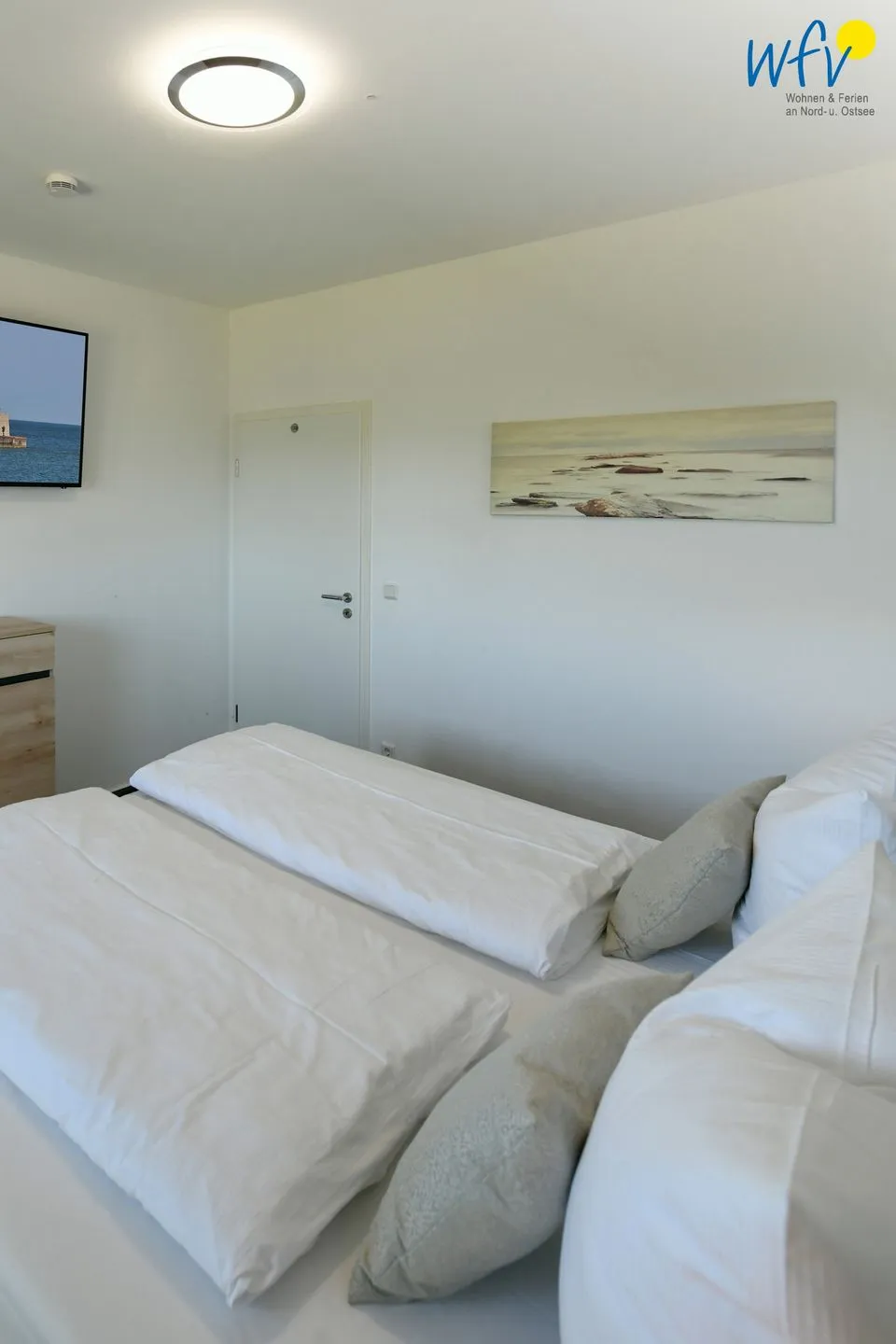 Ferienhaus am Gutspark Dranske Ferienwohnungen Sonnenaufgang und Sonnentag Rügen - Dranske - Schlafzimmer
