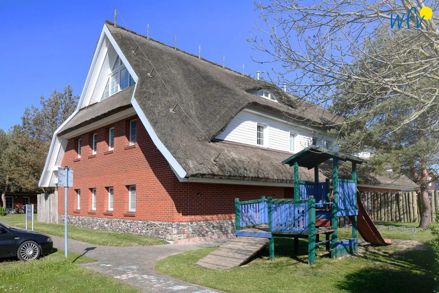 Ferienhaus am Gutspark Dranske Ferienwohnung Strandroggen Rügen - Dranske -