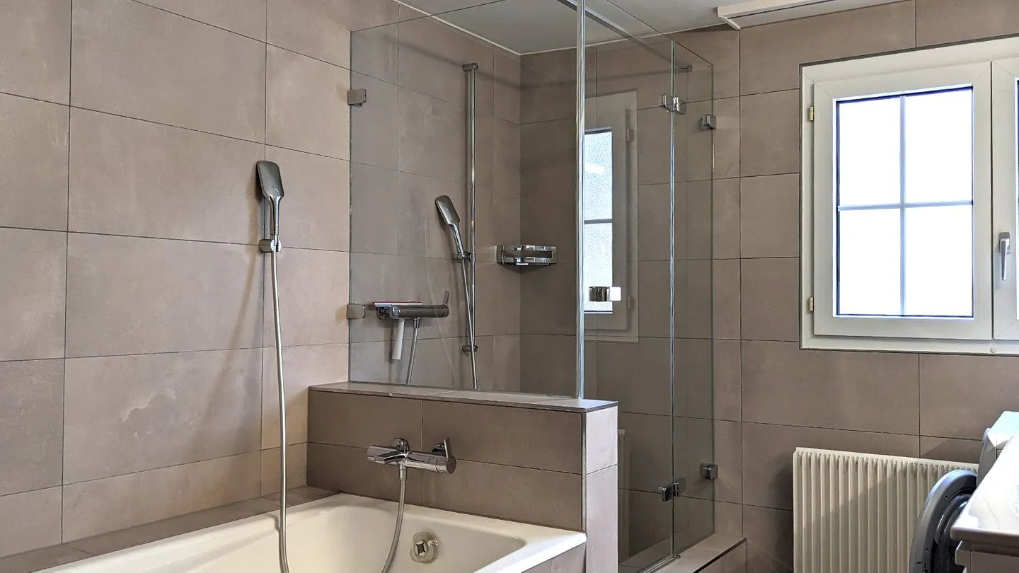 Ferienwohnung im Hotel Arvenbüel Arvenbüel - Bathroom