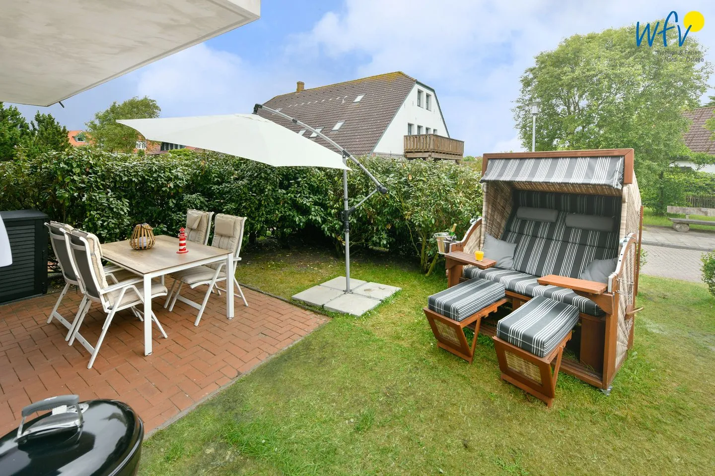 Speicherhaus Ferienwohnung ,,Deichnest'' Wangerooge - Gartenblick