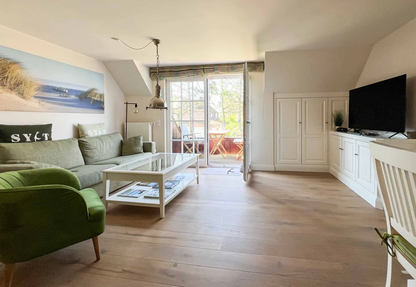 Das Landhaus, App. F Wenningstedt - Wohnzimmer